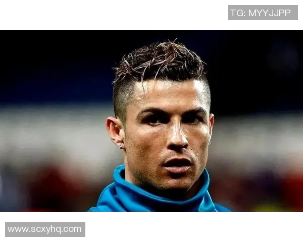 足球明星侧脸魅力尽显帅气风采的完美瞬间展示