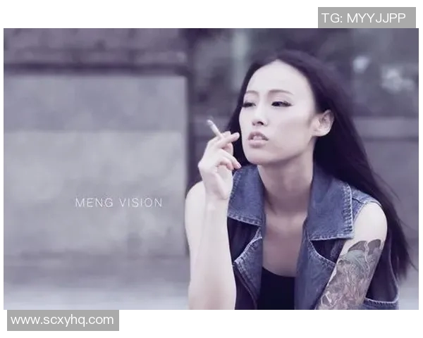 足球明星花臂肖像展现运动魅力与个性风采的艺术之旅