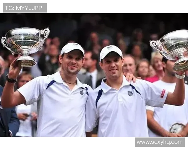 上海网球队的团队协作：如何在比赛中实现默契与胜利